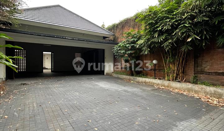 Very Cheap and Rare Land for Sale in Kemanggisan