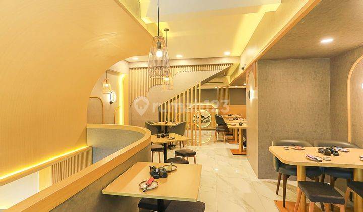 Ruko Dengan Design Interior Super Mewah di Gading Serpong  1