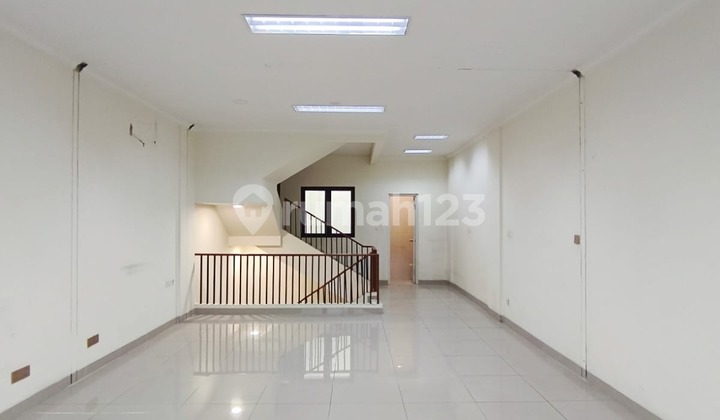 New Shop House Ready to Occupancy Free Parking in Gading Serpong New Shop House Ready to Occupancy Free Parking in Gading Serpong