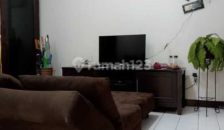 Rumah Hadap Utara 1 Lantai di Griya Loka Bsd 2