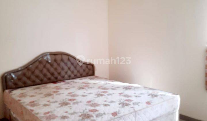 Rumah ukuran besar semi furnished di Alam Sutera