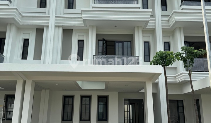 Rumah 3 lantai di Cluster Baru di Alam Sutera Rumah 3 lantai di Cluster Baru di Alam Sutera