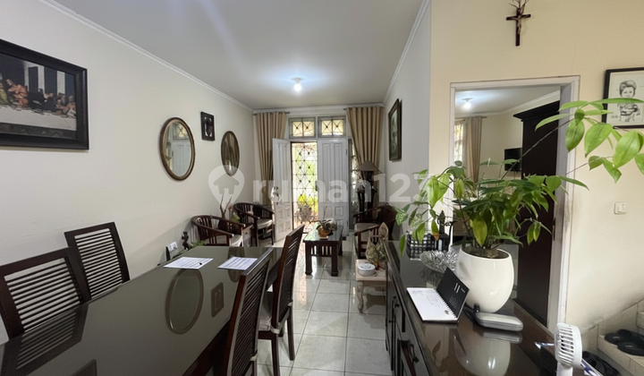 Asri House in Alam Sutera with 2 Open Gardens