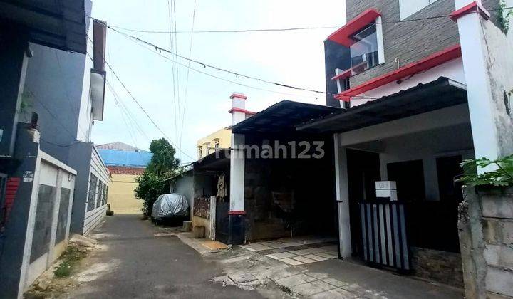 Dijual Cepat Owner (BU) Rumah Murah  2 Lantai Lokasi Strategis Nyaman Asri Tenang.  PondokKelapa Jakarta Timur 2