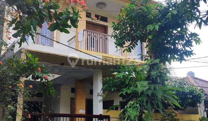 Ready-to-Occupy Semi-Furnished House Located Inside a Complex in Pasar Minggu, South Jakarta Ready-to-Occupy Semi-Furnished House Located Inside a Complex in Pasar Minggu, South Jakarta