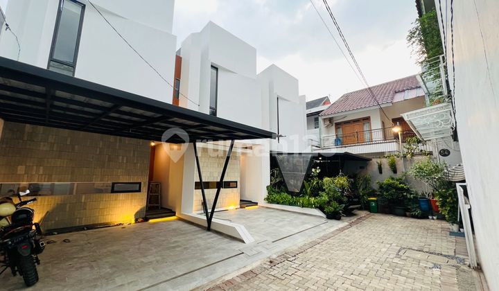 New House Ready to Occupancy Full Red Brick Building Location Near LRT City in Pondok Kelapa, Duren Sawit, East Jakarta