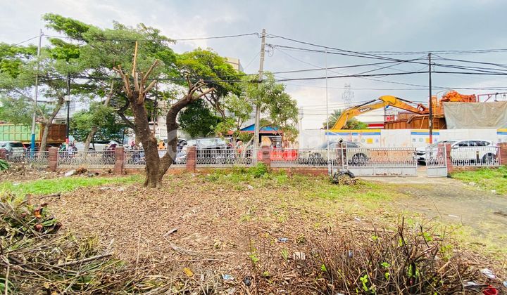 Land in Jatiwaringin, East Jakarta, Strategic Location by the Main Road