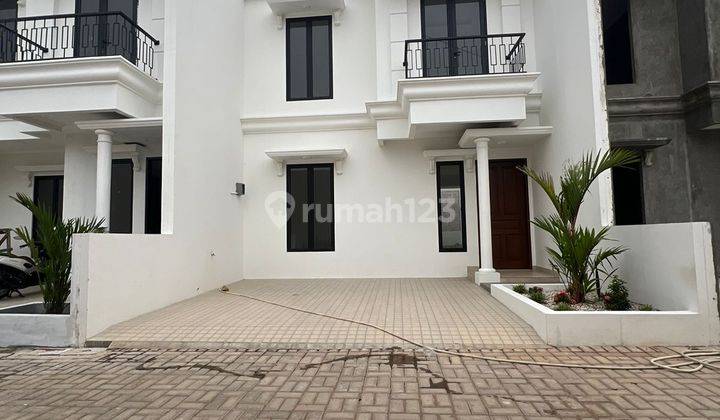 Rumah Cakep Siap Huni 2 Lantai Dekat Ke Jalan Raya Ratna Akses Tol di Jati Bening Bekasi 1