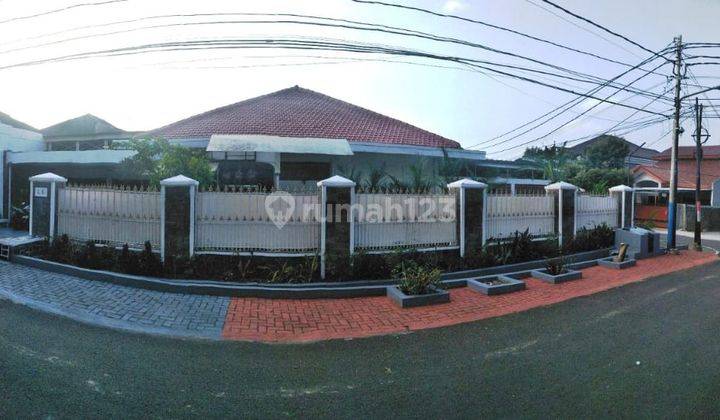 Dijual Cepat Rumah Secondary Kondisi Mewah Sudah Renovasi Dalam Komplek Elit Keamanan Komplek One Gate System Selangkah Ke Pintu Tol Jatiwaringin Dan Pintu Tol Cawang Pintu Tol Becakatu Dan Rumah Sakit, Kuliner Bank, Perkantoran di Jatiwaringin Permai Jat 2