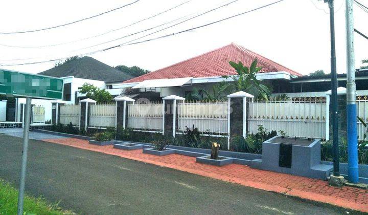 Dijual Cepat Rumah Secondary Kondisi Mewah Sudah Renovasi Dalam Komplek Elit Keamanan Komplek One Gate System Selangkah Ke Pintu Tol Jatiwaringin Dan Pintu Tol Cawang Pintu Tol Becakatu Dan Rumah Sakit, Kuliner Bank, Perkantoran di Jatiwaringin Permai Jat 1