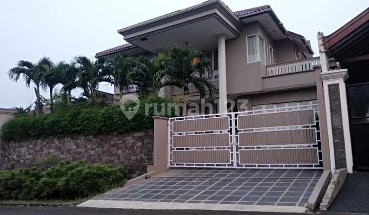 House in Puri Cinere Depok Complex, Strategic Location.