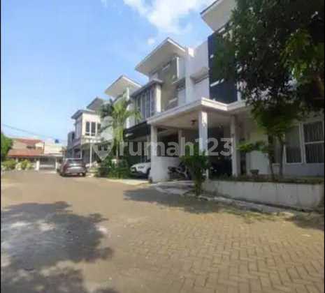 House in Pondok Kelapa Dalam Cluster Semi Full Furnish Strategic Location 2