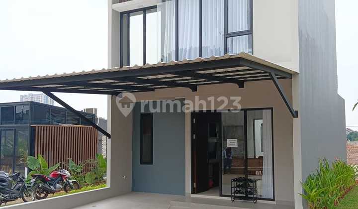 Rumah Dalam Townhouse Lokasi Strategis Di Cipayug Jakarta