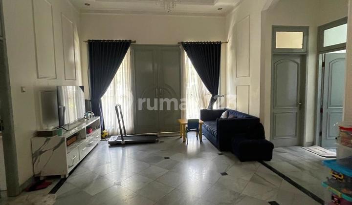 Rumah Posisi di Hoek Harga Murah Lokasi Strategis Nyaman Asri Tenang. di Dalam Komplek Billymoon Pondok Kelapa Jakarta Timur 2