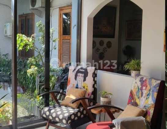 Rumah Baru Siap Huni Plus Swimming Pool Pribadi Lokasi Strategis Akses ke Lokasi 2 Mobil di Duren Sawit  Jakarta Timur  2