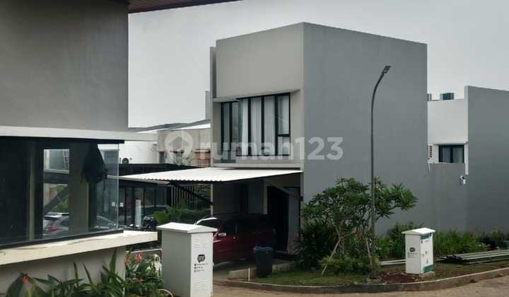 Rumah Dalam Townhouse Lokasi Strategis di Cipayug Jakarta Rumah Dalam Townhouse Lokasi Strategis di Cipayug Jakarta