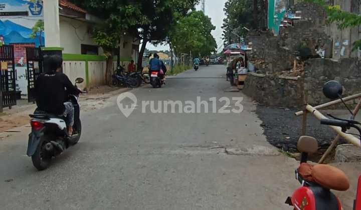 Land ready for construction, rectangular plot, strategically located near East Bekasi toll gate and Jati Mulya LRT, accommodates 2-car access in Jatimulya, East Bekasi. Land ready for construction, rectangular plot, strategically located near East Bekasi toll gate and Jati Mulya LRT, accommodates 2-car access in Jatimulya, East Bekasi.