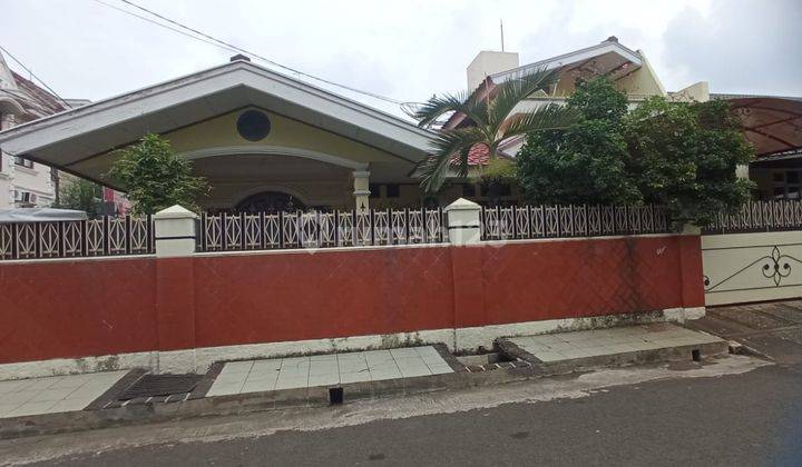 Rumah Dalam Komplek Abadi Harga Murah di Bawah Pasaran Lokasi Strategis di Pondok Bambu 2