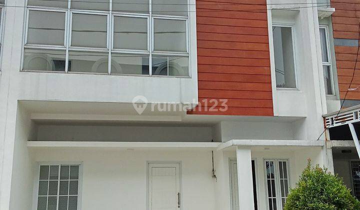 Rumah Dalam Cluster Elite Di Lebak Bulus Lokasi Dekat Mrt Lebak Bulus Jakarta Selatan 2