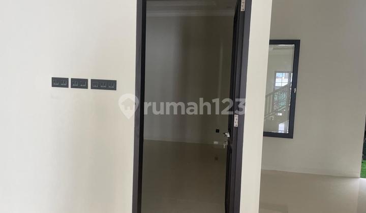 Rumah Lux Dalam Komplek di Pondok Bambu, Duren Sawit Strategis 2