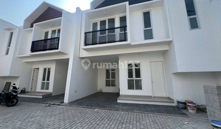 Dijual Rumah baru siap huni dalam mini cluster akses tol Jatiwaringin Bekasi 1