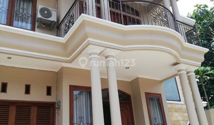 Rumah Cantik di Gandul Cinere Depok Dalam Komplek Full Furnished Lokasi Dekat Ke Pintu Tol Brigif 2