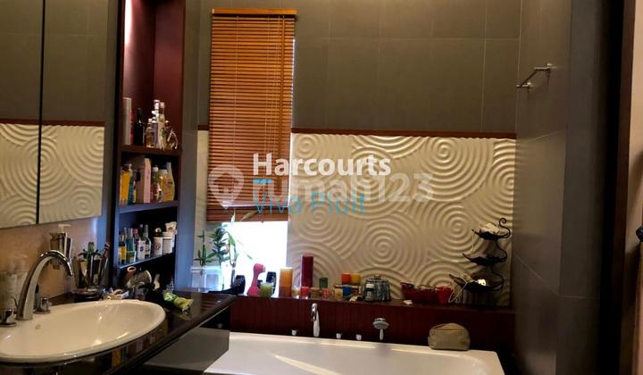 Dijual Rumah Mewah dan Bagus di Komplek Premier Mansion, Bandengan. Harga Nego 2