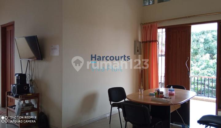 For Rent: Commercial Building on Halmahera Street, East Semarang 2