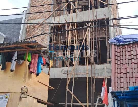 House for Sale in Muara Karang Block 5 – Near Park & Superindo