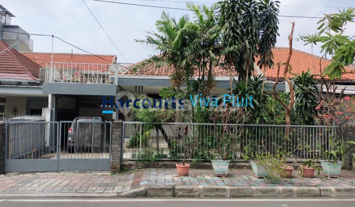 Dijual Rumah 2 Lantai di Jl. Kramat, Jakarta Pusat - 6 Kt, 300M² Dijual Rumah 2 Lantai di Jl. Kramat, Jakarta Pusat - 6 Kt, 300M²