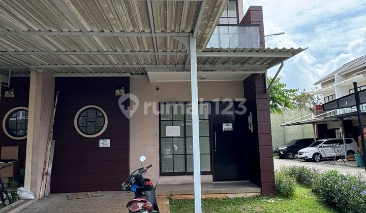 Dijual Rumah Hook 2+1 Kamar Tidur Green Lake City