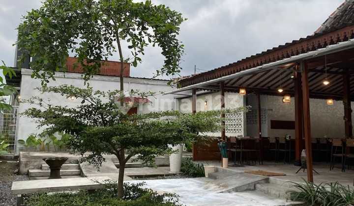 Affordable Strategic Business Space with Ample Parking, Ideal for Cafe/Restaurant, Palagan Area Near UGM & UNY.