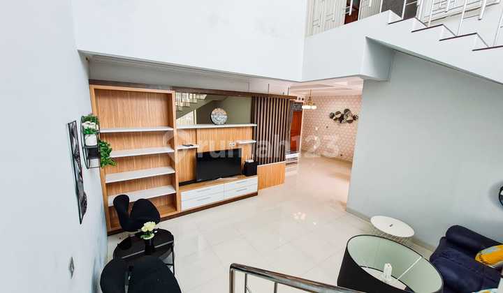 2-Story House in Nandan Griya Housing, Fully Furnished, Close to UGM & Al-Azhar 2