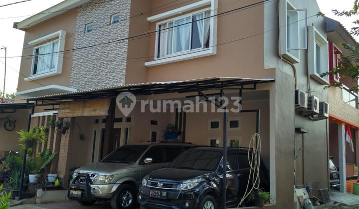 Rumah Cluster 2,5 Lantai, Bebas Banjir di Jatinakmur, Pondok Gede