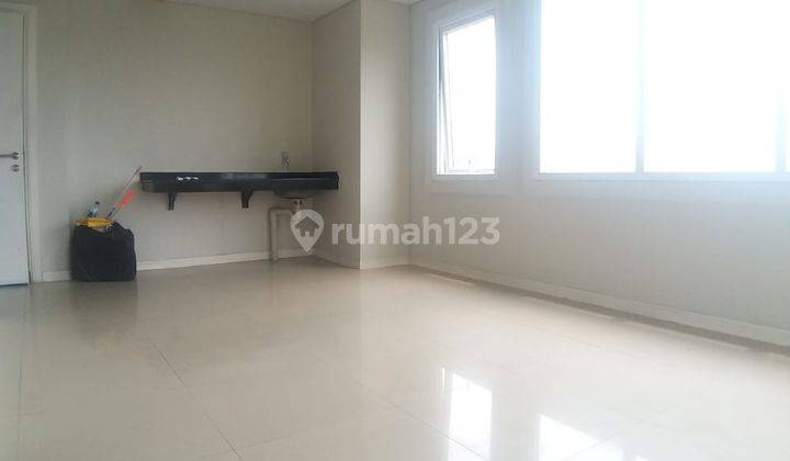 Apartement Metro Park Residence 2 BR Unfurnished Bagus, Kedoya 2