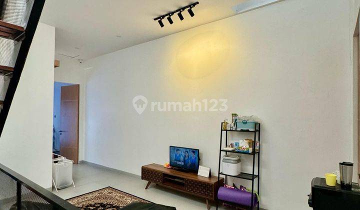 Rumah 2 Lantai Baru Unfurnished, Shm, Kebon Jeruk jakarta Barat 2