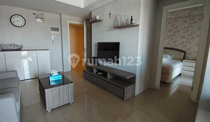 Nice Furnished 2 BR Apartment near Kebon Jeruk 2