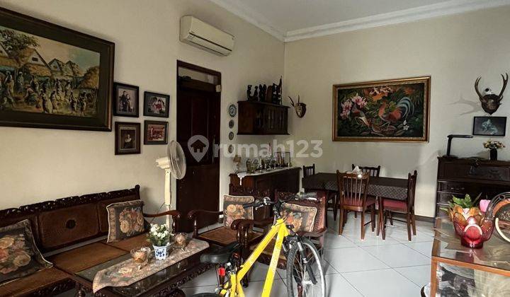 Dijual Rumah Semi Furnished di Tanjung Duren, Jakarta Barat 2