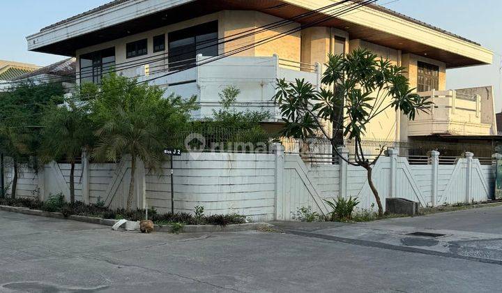 Dijual Rumah 2 Lantai SHM di Green Garden, Jakarta Barat 1