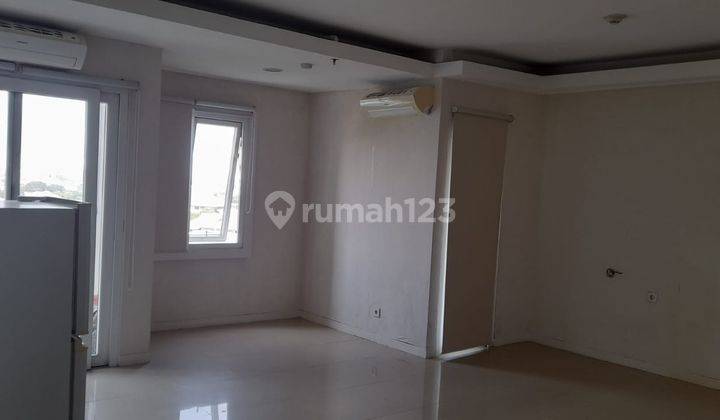 Apartement Metro Park Residence 2 BR Semi Furnished Bagus, Kedoya 2