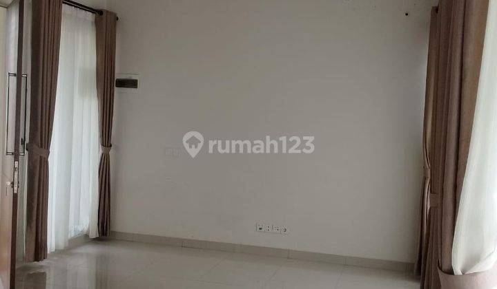 Dijual Rumah 2 Lantai SHM Bagus Daerah Bsd,  2