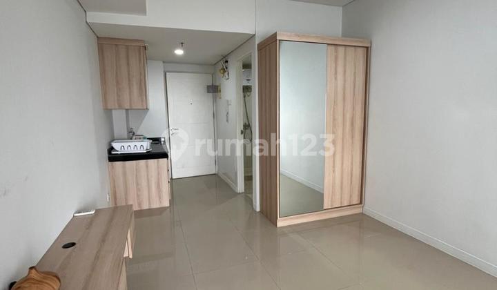 Metro Park Residence Studio Semi-Furnished Apartment Kebon Jeruk