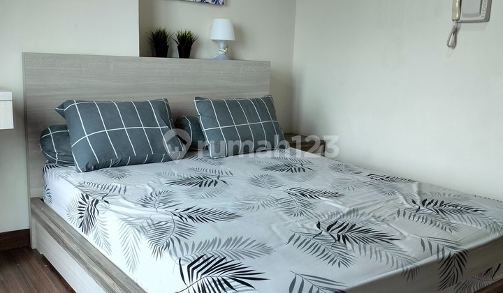 Puri Orchard furnished studio apartment for rent in West Jakarta