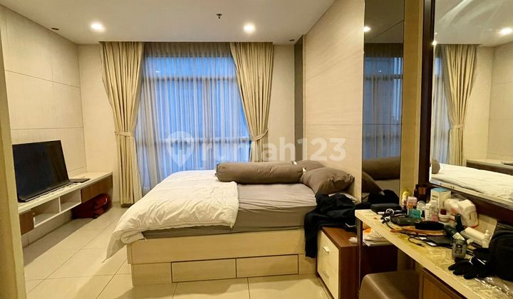Central Park 3 Bedroom Fully Furnished Interior Best View Pool