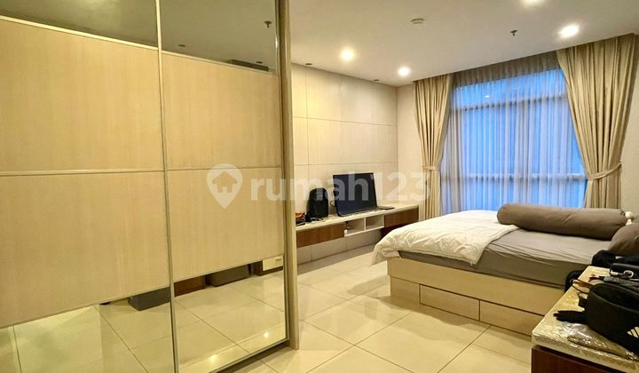 Central Park 3 Bedroom Fully Furnished Interior Best View Pool 2