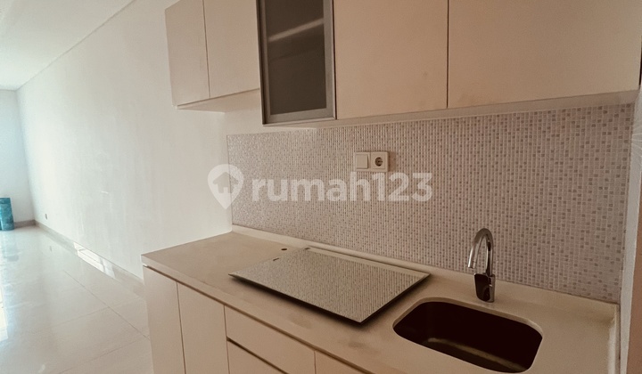 Apartemen Gran Madison 2 Kamar Tidur Unfurnish di Bawah Harga Pasar