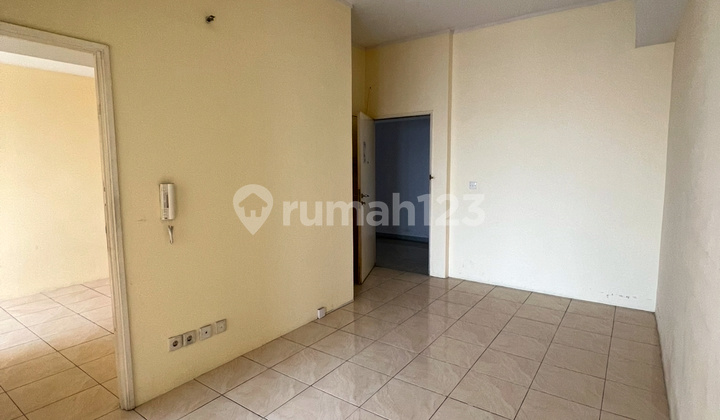 Seasons City Apartment 2 Bedrooms Unfurnished 1 AC Good