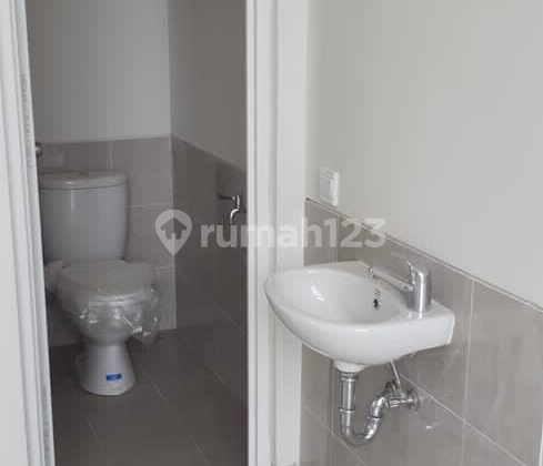 London Avenue Park WBM Shop House London Avenue Park WBM Shop House