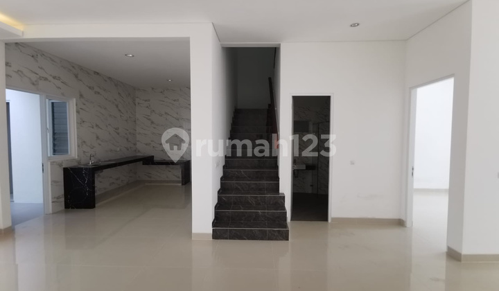 Brand Bew House Royal Residence 2