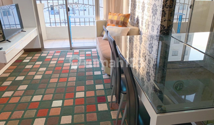 Waterplace Tower F lantai 19 pool view 2